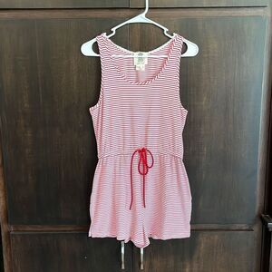 Lili’s Closet Red White Striped Sleeveless Romper Size Small